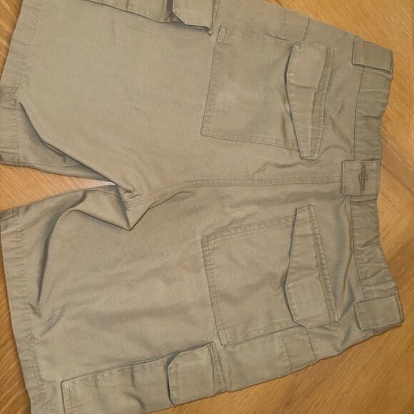 Tactical shorts 36 khaki TRU-SPEC EUC - Picture 2 of 5